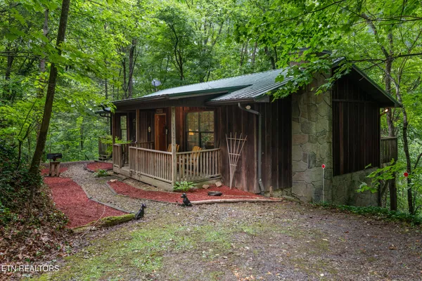 $280,000 | 1941 Anderson Way, Sevierville, TN 37876