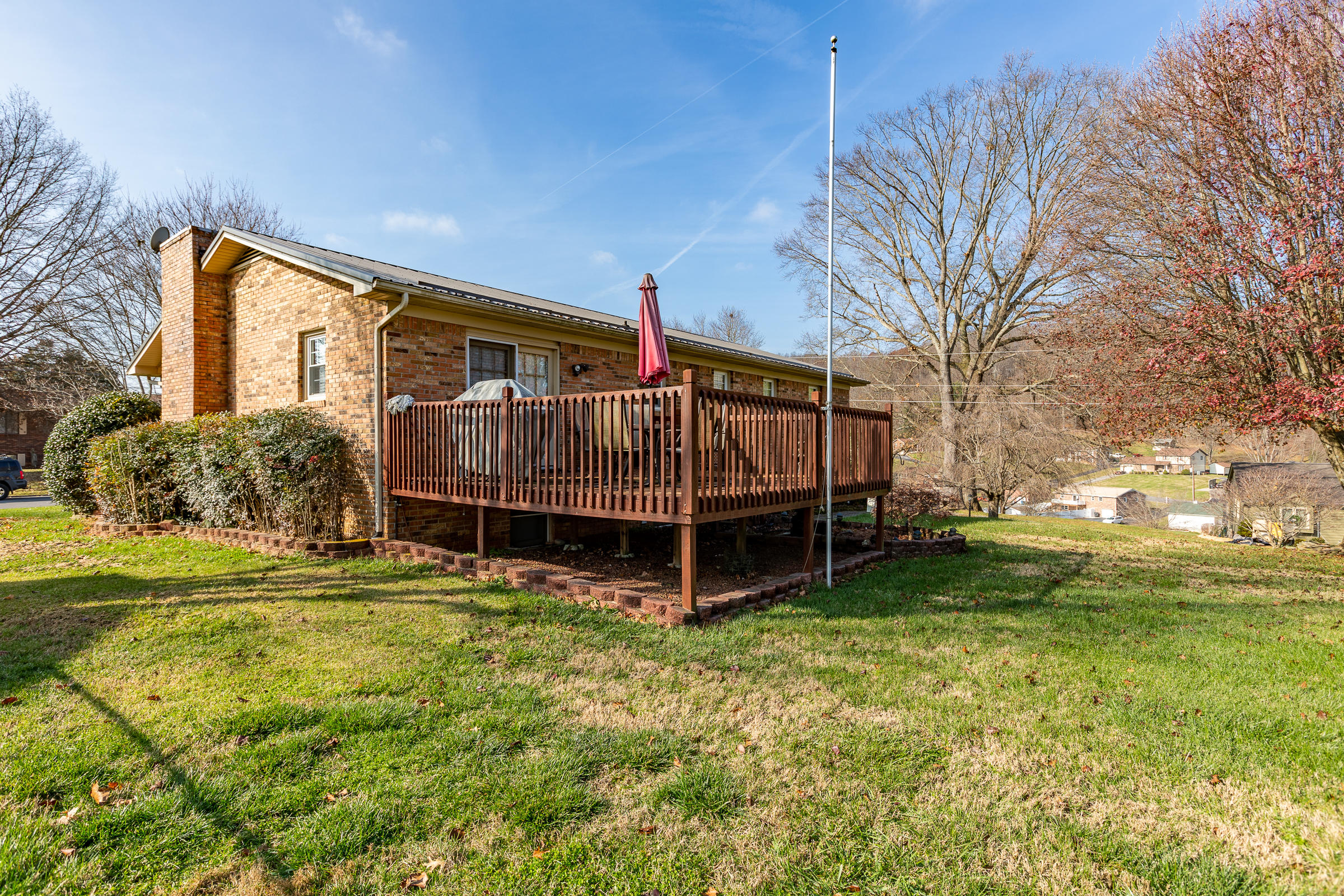432 Williams Lane Bristol, TN 37620 - Photo 4 of 38 432 Williams Ln Bristol TN Alison Hagerm