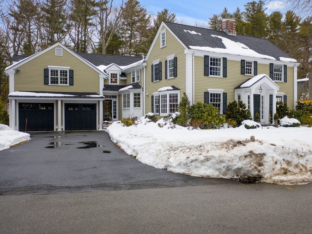15 Longmeadow Road Wellesley, MA 02482 - Photo 1 of 33