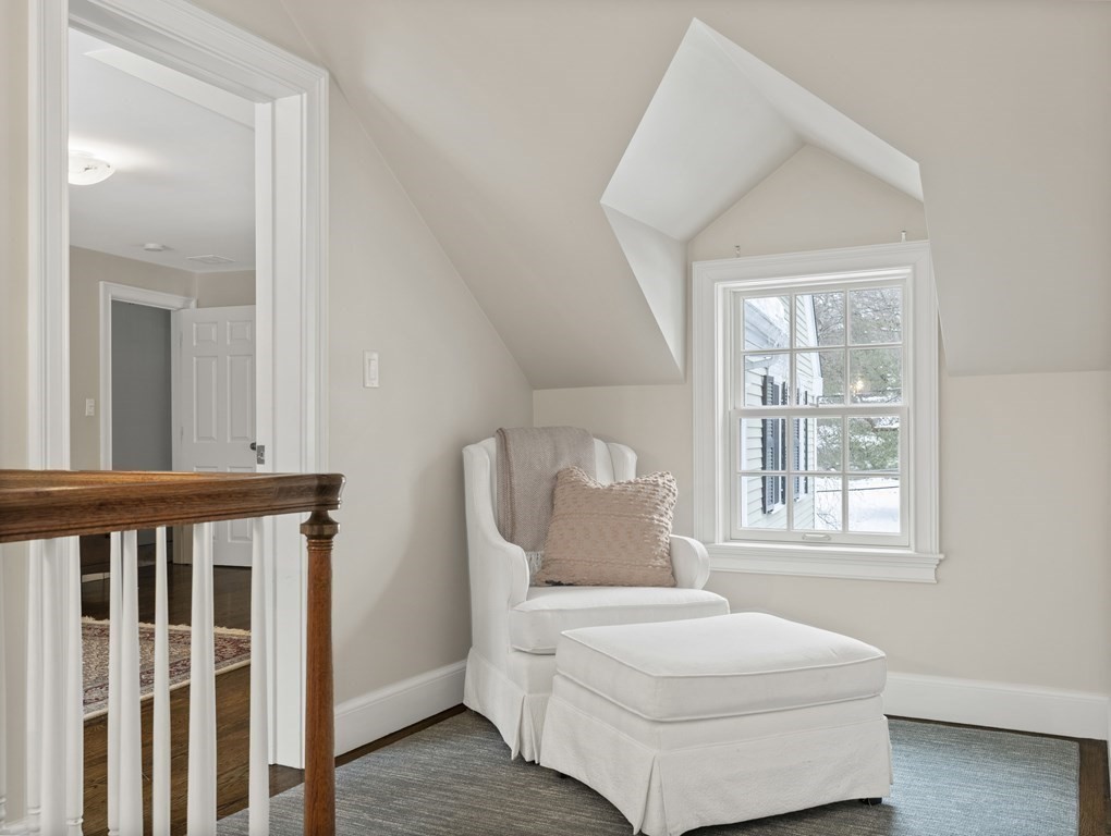 15 Longmeadow Road Wellesley, MA 02482 - Photo 17 of 33