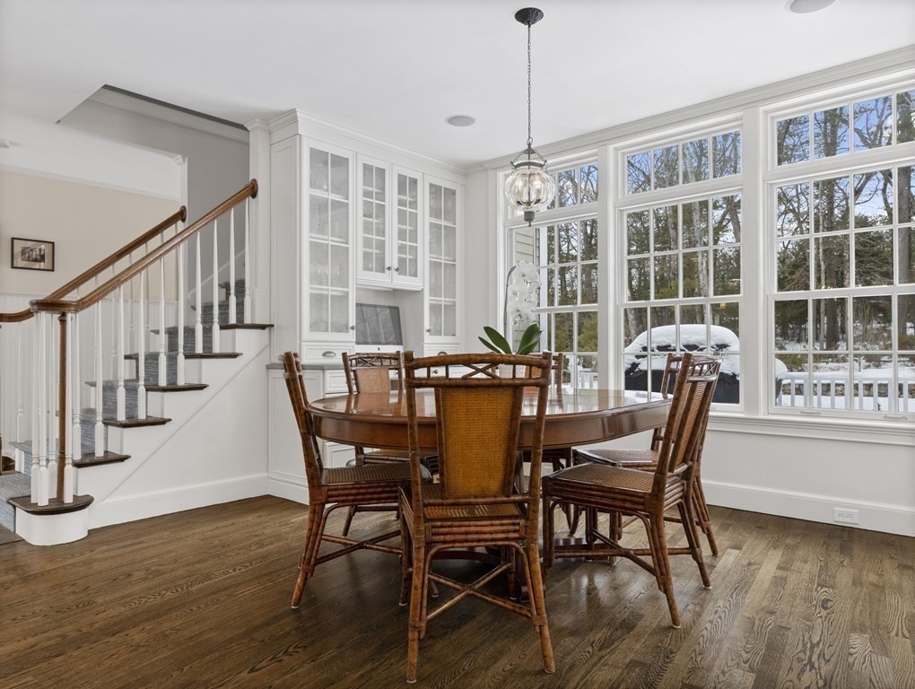 15 Longmeadow Road Wellesley, MA 02482 - Photo 3 of 33