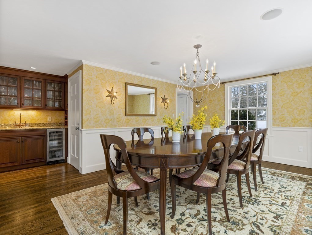 15 Longmeadow Road Wellesley, MA 02482 - Photo 8 of 33