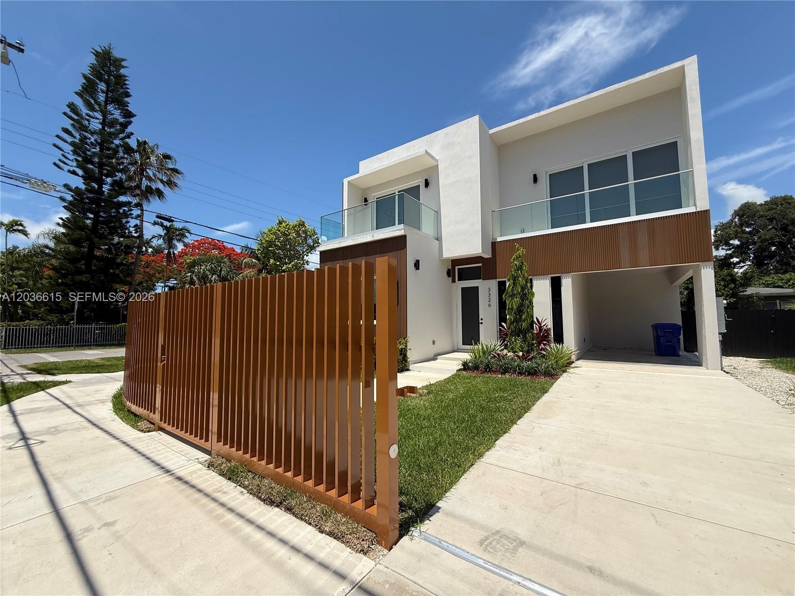 3326 Elizabeth Street Miami, FL 33133 - Photo 3 of 59