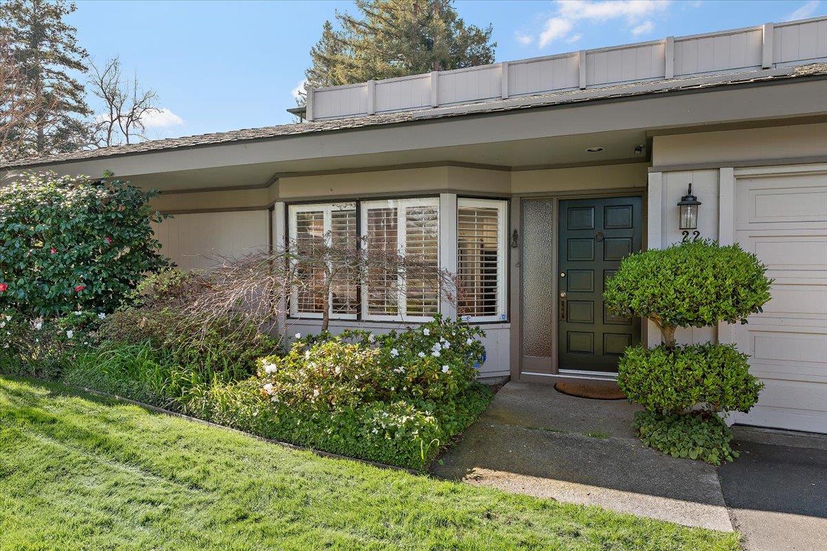 22 Bay Tree Lane, Unit 22 Los Altos, CA 94022 - Photo 3 of 34