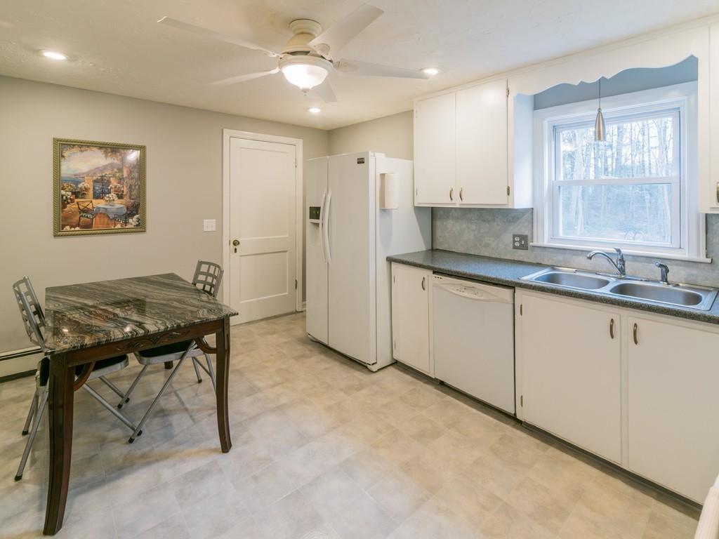 69 Baldwin Road Billerica, MA 01821 - Photo 8 of 14 Gallery Image 8