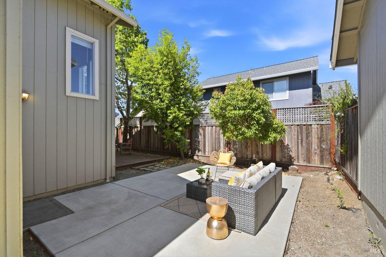 1439 Grey Hawk Way Santa Rosa, CA 95409 - Photo 34 of 37