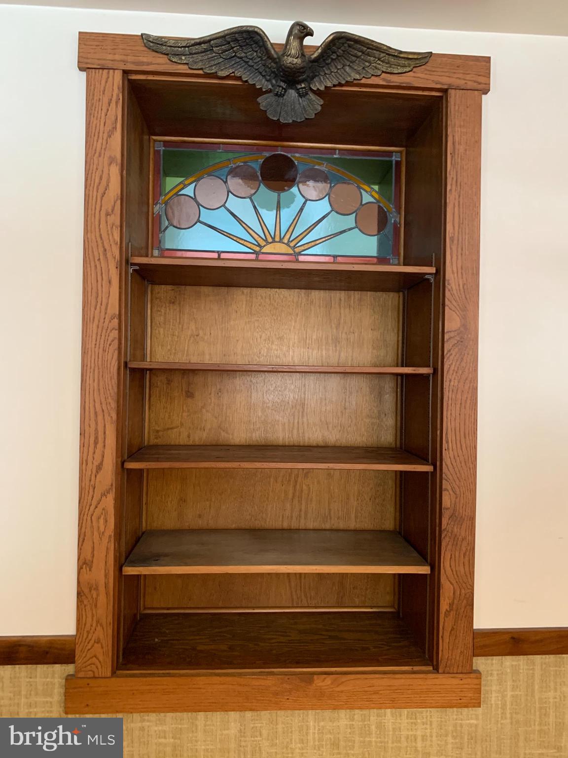 1000 Allston Road Havertown, PA 19083 - Photo 15 of 56 Family Room Built in