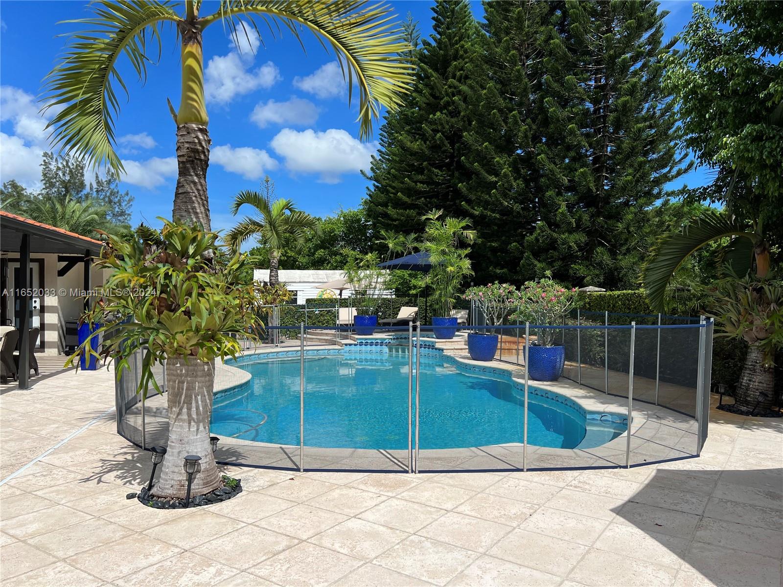 11866 Southwest 43rd Street Miami, FL 33175 - Photo 47 of 64