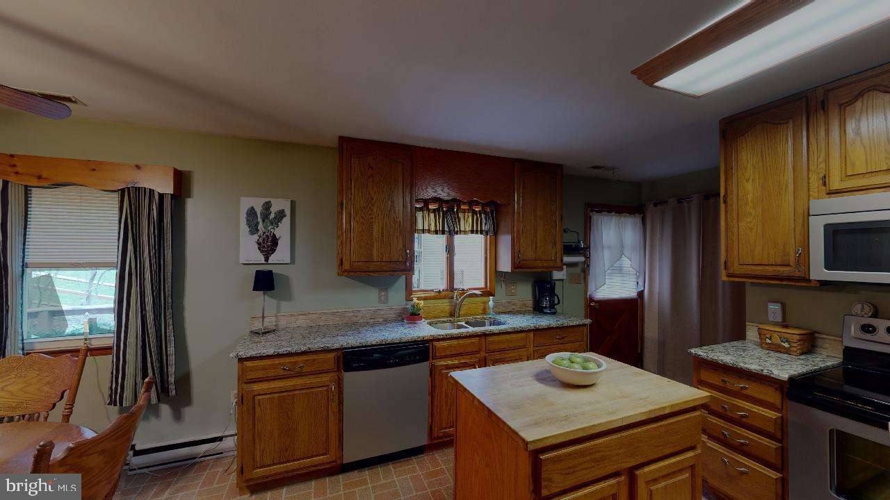 14 Whitely Road Downingtown, PA 19335 - Photo 11 of 30 Gallery Image 11