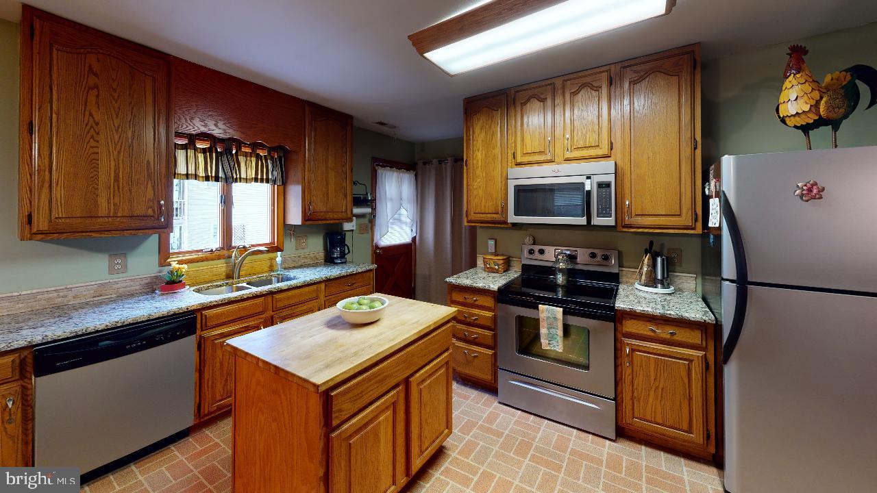 14 Whitely Road Downingtown, PA 19335 - Photo 14 of 30 Gallery Image 14