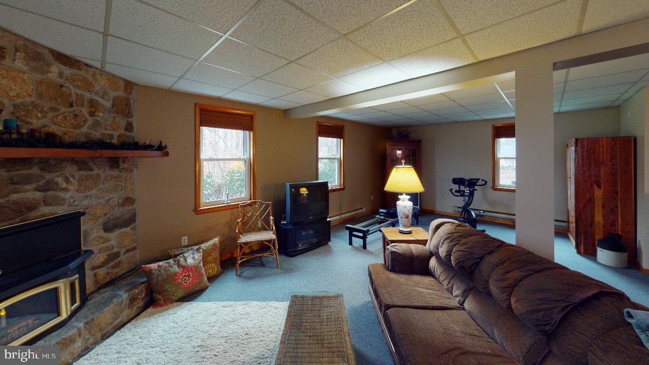 14 Whitely Road Downingtown, PA 19335 - Photo 28 of 30 Gallery Image 28