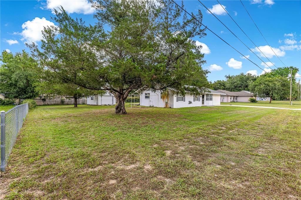 11651 Southeast 72nd Terrace Road Belleview, FL 34420 - Photo 45 of 52 Gallery Image 45