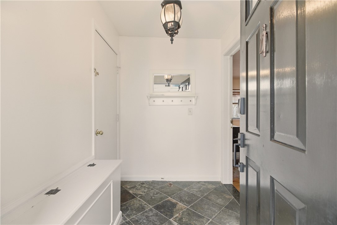 38 Harrison Avenue, Unit 1 Newport, RI 02840 - Photo 3 of 31