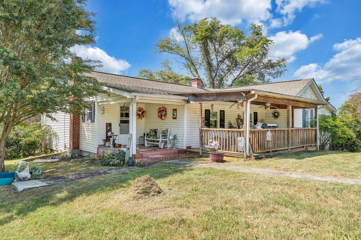 187 W Road Blue Ridge, VA 24064 - Photo 1 of 31 MIB02238-R5
