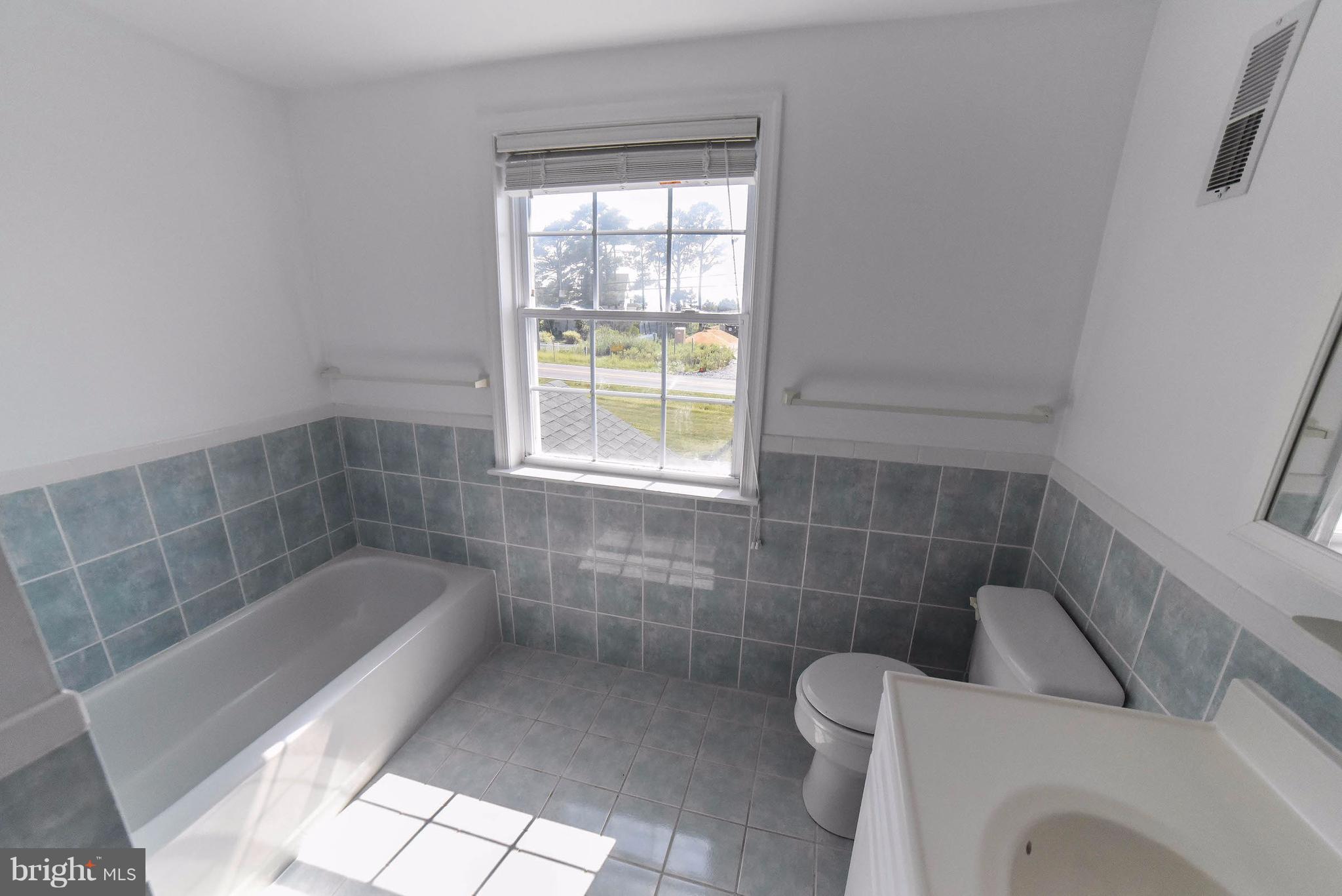 16980 Piney Point Road Piney Point, MD 20674 - Photo 23 of 26 Bath