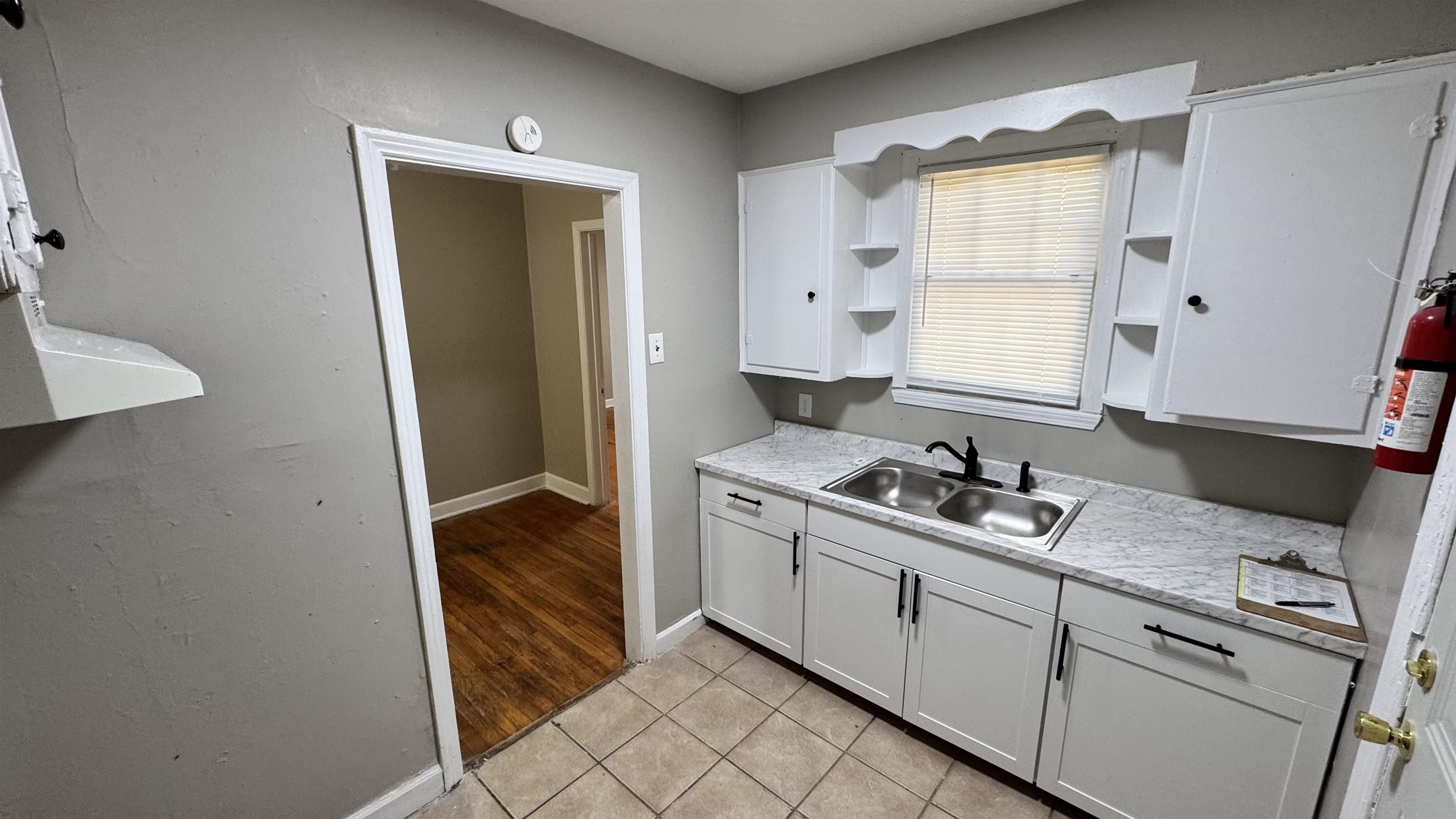 1041 Isabelle Street Memphis, TN 38122 - Photo 7 of 13