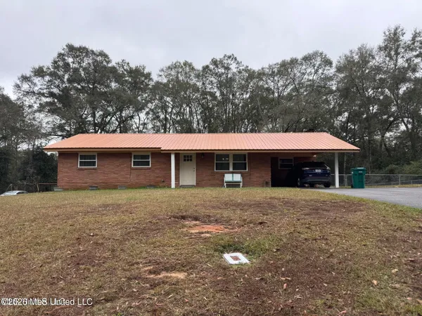 $184,999 | 916 East College Avenue, Wiggins, MS 39577