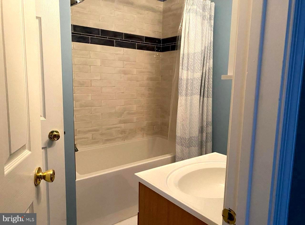 5527 Rinker Circle, Unit 356 Doylestown, PA 18902 - Photo 7 of 8 Upgraded Bath