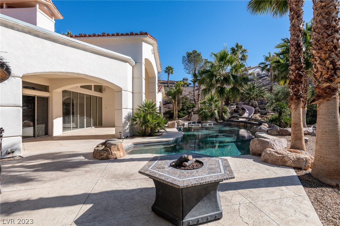 2 Rue De Chateau Place Henderson, NV 89011 - Photo 11 of 58