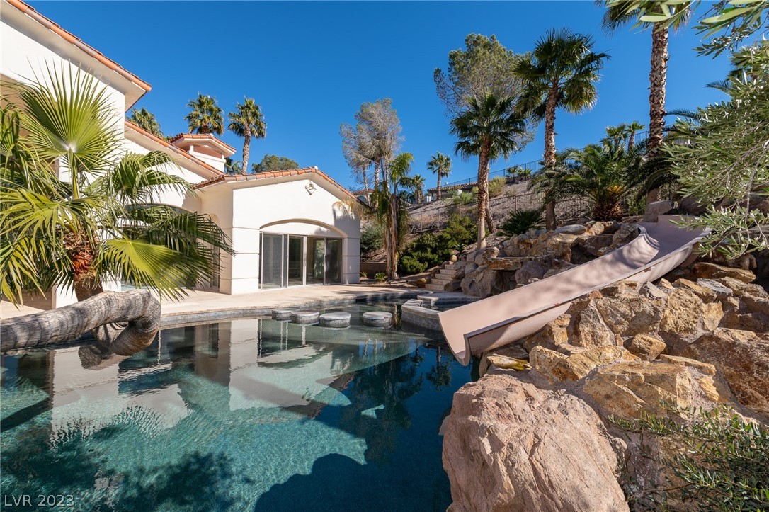 2 Rue De Chateau Place Henderson, NV 89011 - Photo 12 of 58