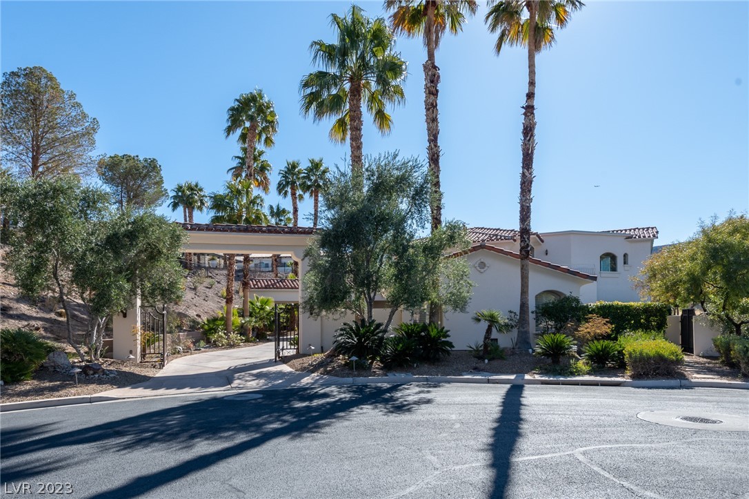 2 Rue De Chateau Place Henderson, NV 89011 - Photo 51 of 58