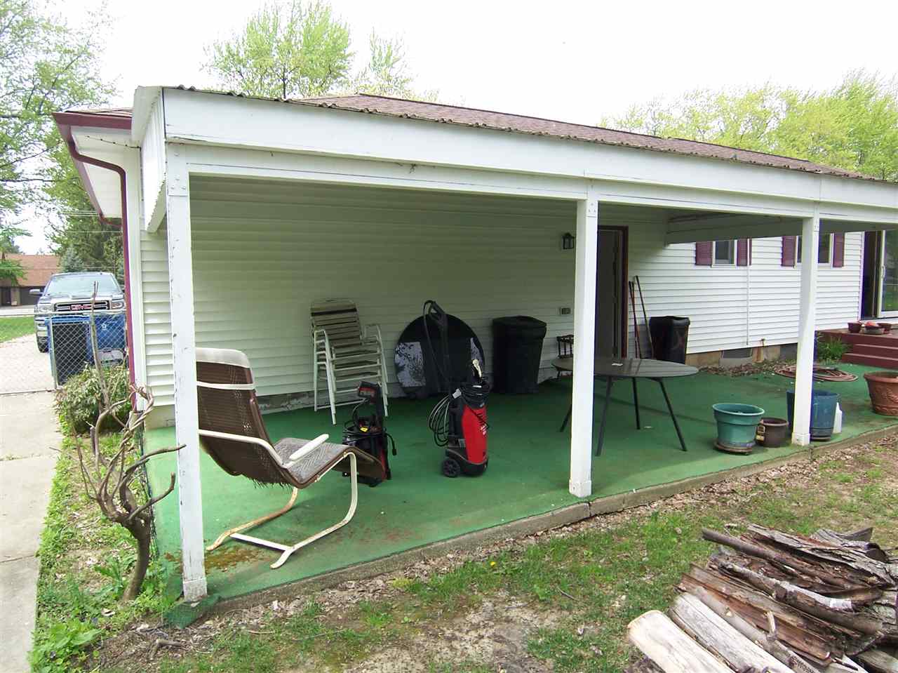 5417 South Linden Road Swartz Creek, MI 48473 - Photo 18 of 33 31380264-18.JPG