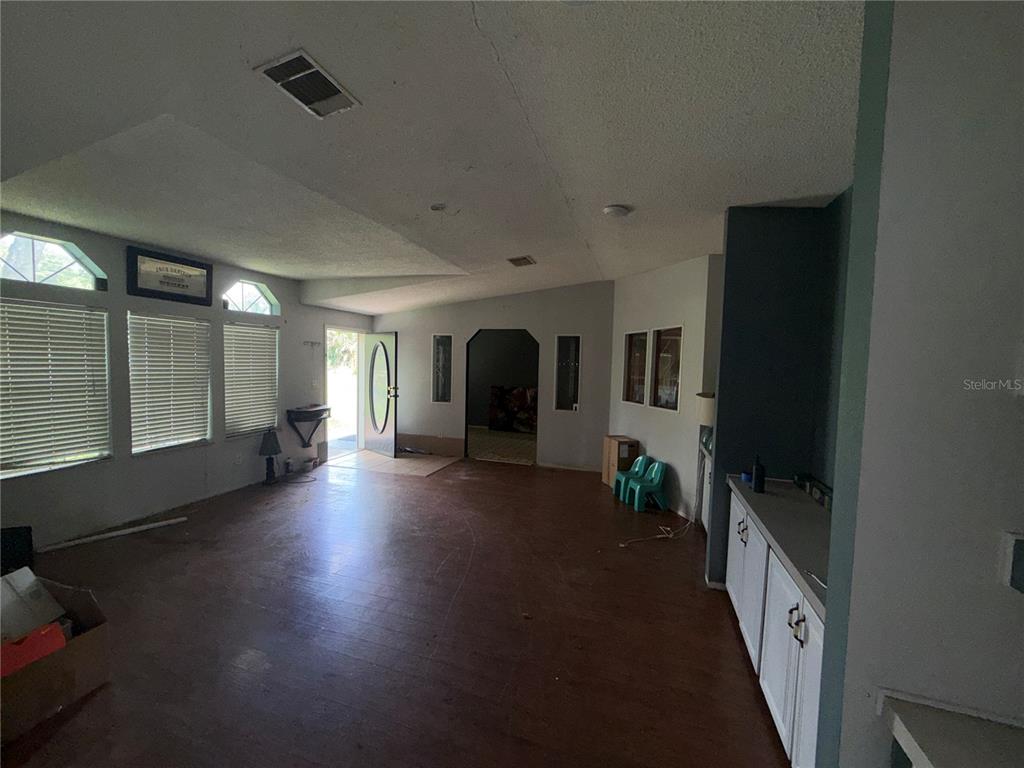 11316 McMullen Road Riverview, FL 33569 - Photo 4 of 23