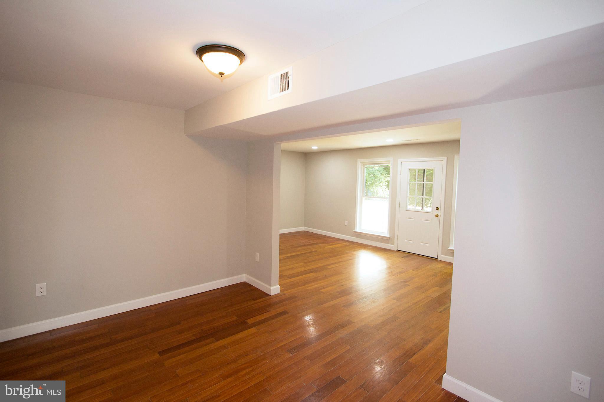 3789 Persimmon Circle Fairfax, VA 22031 - Photo 11 of 26 dinning area