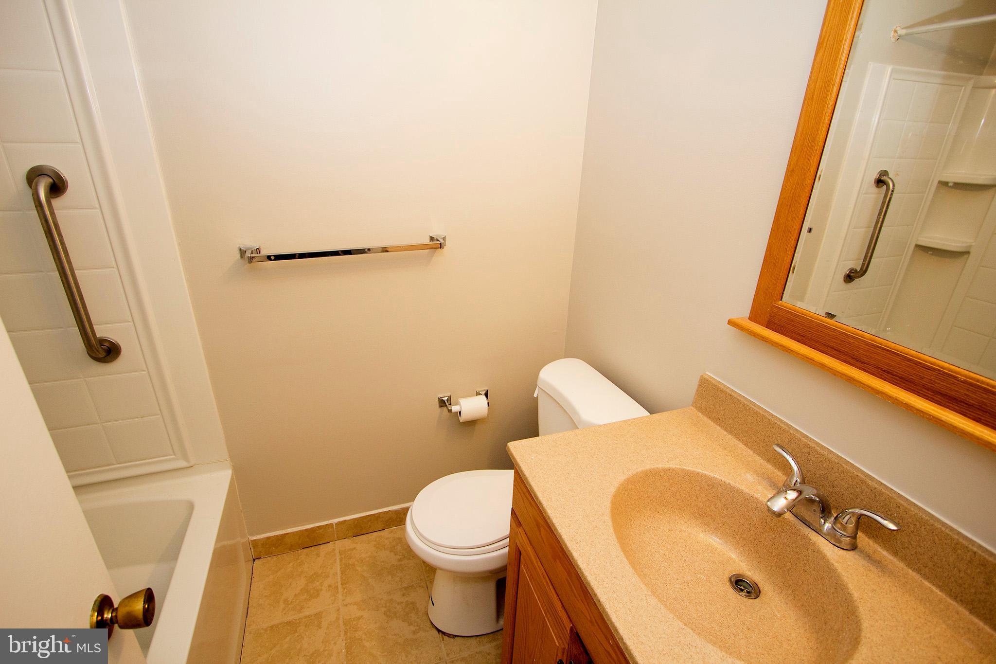 3789 Persimmon Circle Fairfax, VA 22031 - Photo 26 of 26 master bath