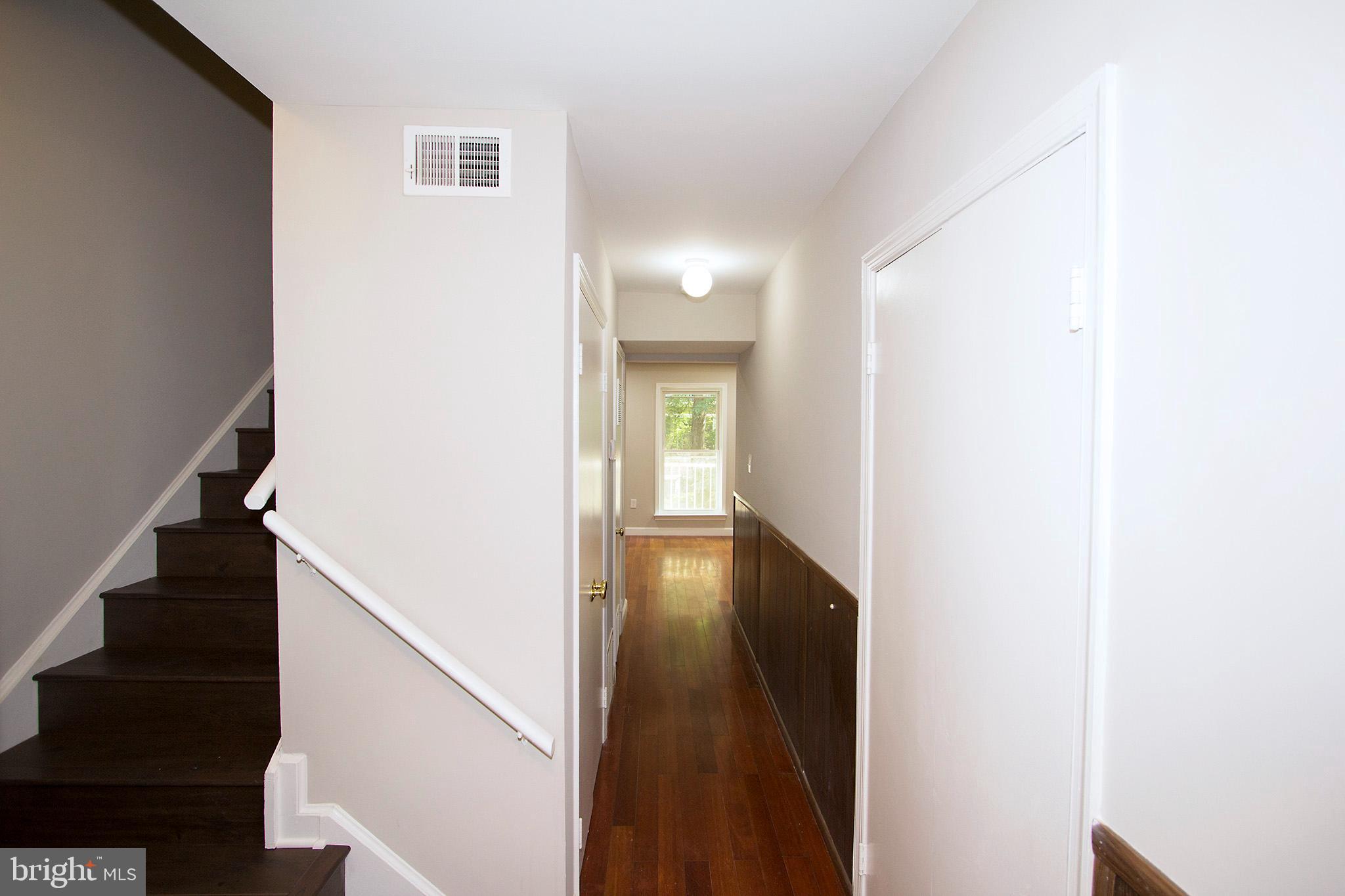 3789 Persimmon Circle Fairfax, VA 22031 - Photo 4 of 26