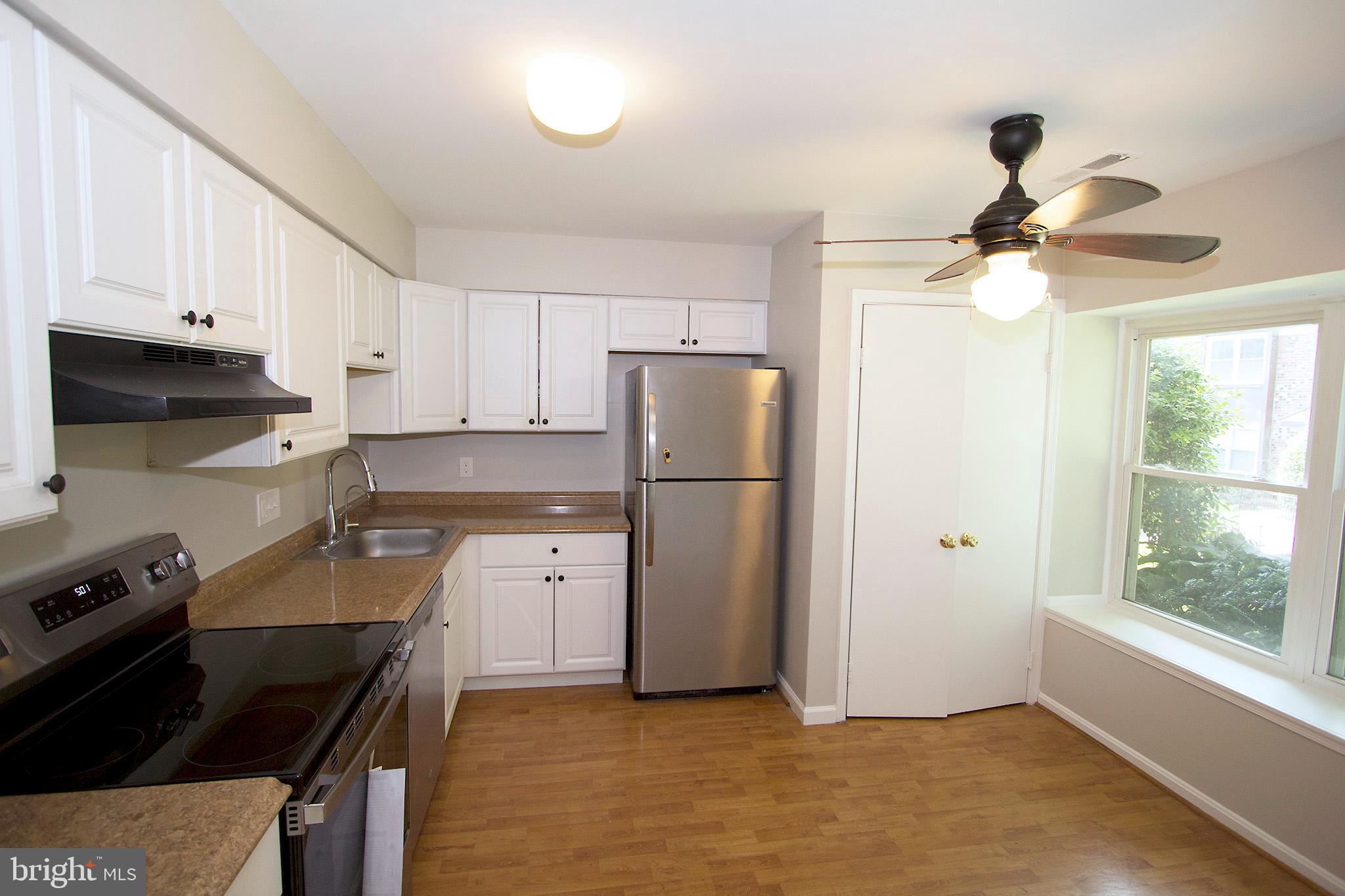 3789 Persimmon Circle Fairfax, VA 22031 - Photo 6 of 26