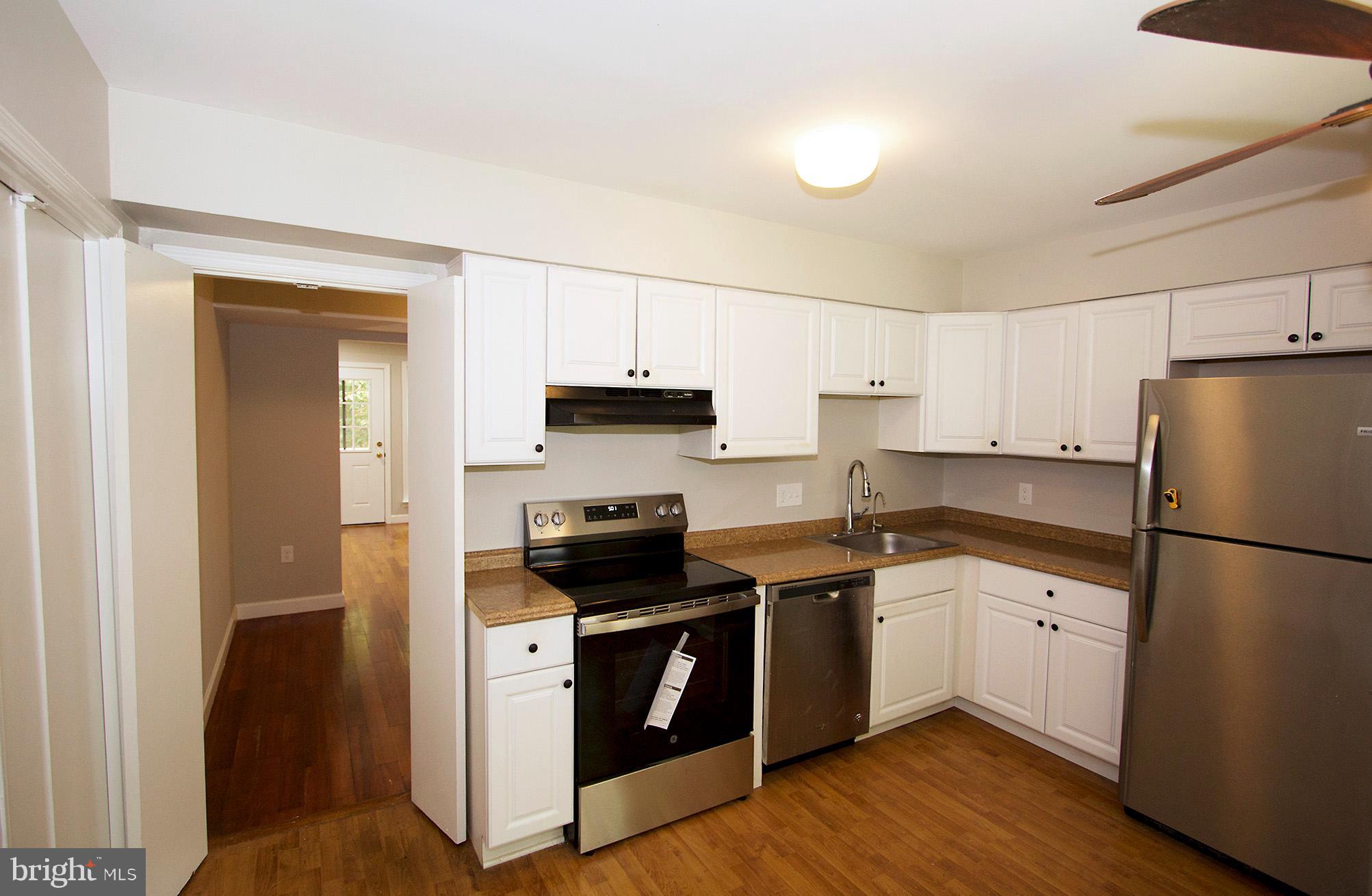 3789 Persimmon Circle Fairfax, VA 22031 - Photo 8 of 26