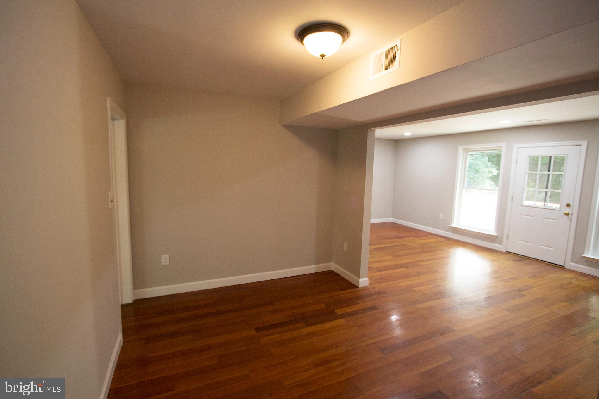 3789 Persimmon Circle Fairfax, VA 22031 - Photo 10 of 26 dinning area