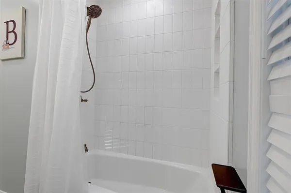 $2,200 | 14419 Ravenhurst Lane, Houston, TX 77070