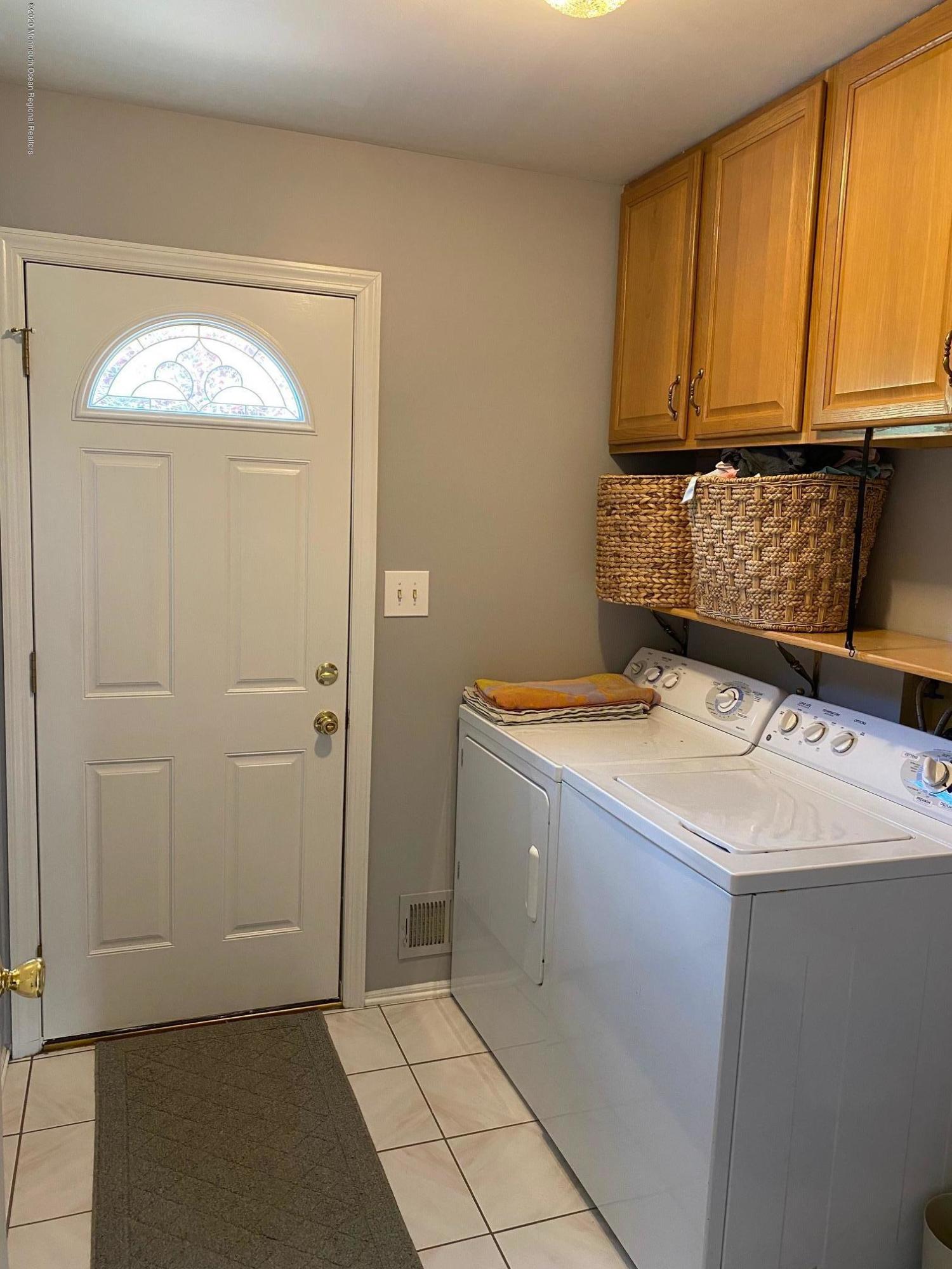 92 Tally Drive Freehold, NJ 07728 - Photo 6 of 25 IMG_4693