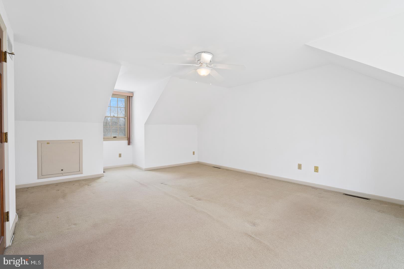 29 Penn Lyle Road Princeton Junction, NJ 08550 - Photo 14 of 21 Master bedroom - second floor