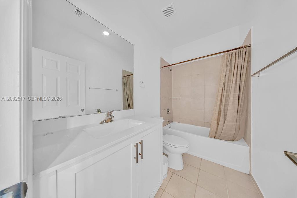 23130 Southwest 127th Court Miami, FL 33170 - Photo 13 of 19