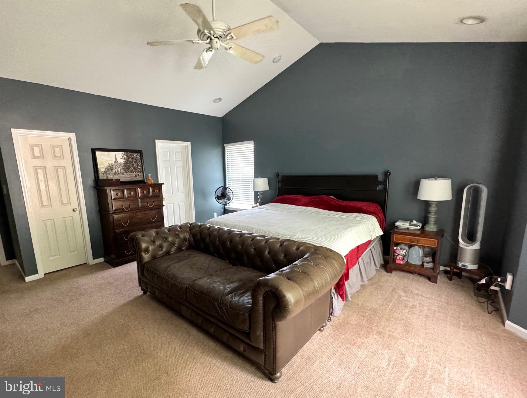 514 Riggs Avenue Berlin, NJ 08009 - Photo 11 of 23 Main Bedroom