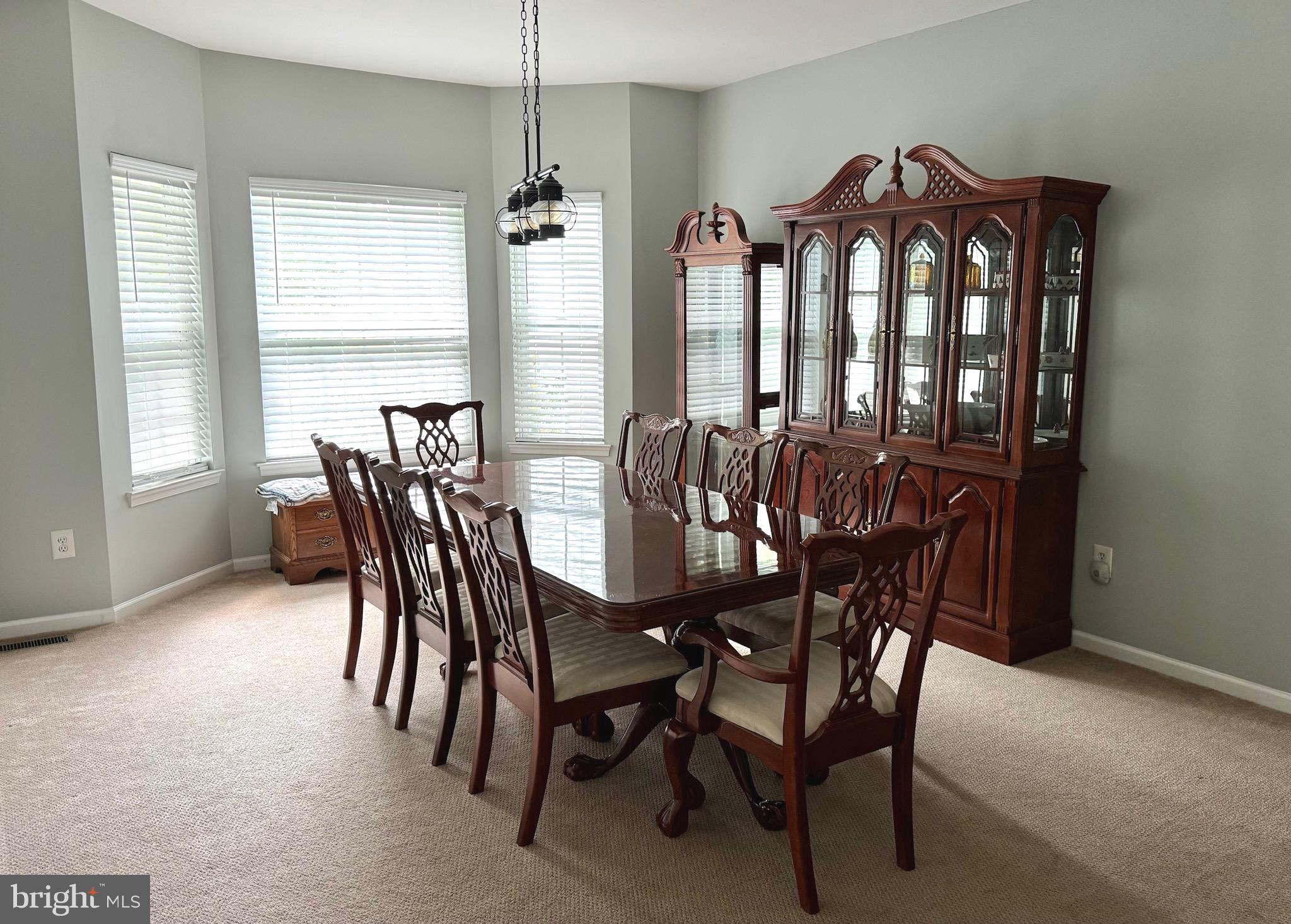 514 Riggs Avenue Berlin, NJ 08009 - Photo 6 of 23 Dining Room