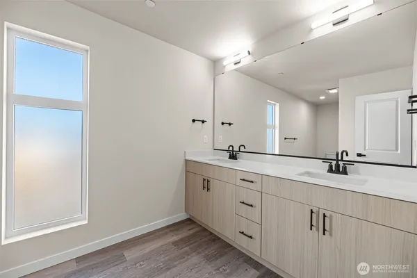 $3,200 | 16503 13th Avenue West, Unit B2, Lynnwood, WA 98037