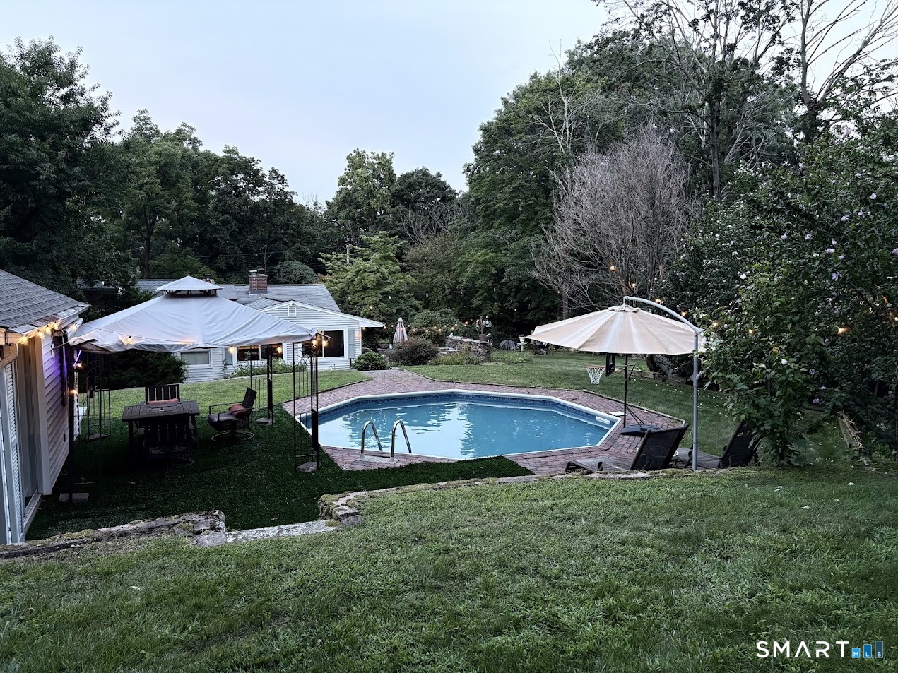 114 Murlyn Road Hamden, CT 06518 - Photo 8 of 9 Gallery Image 8