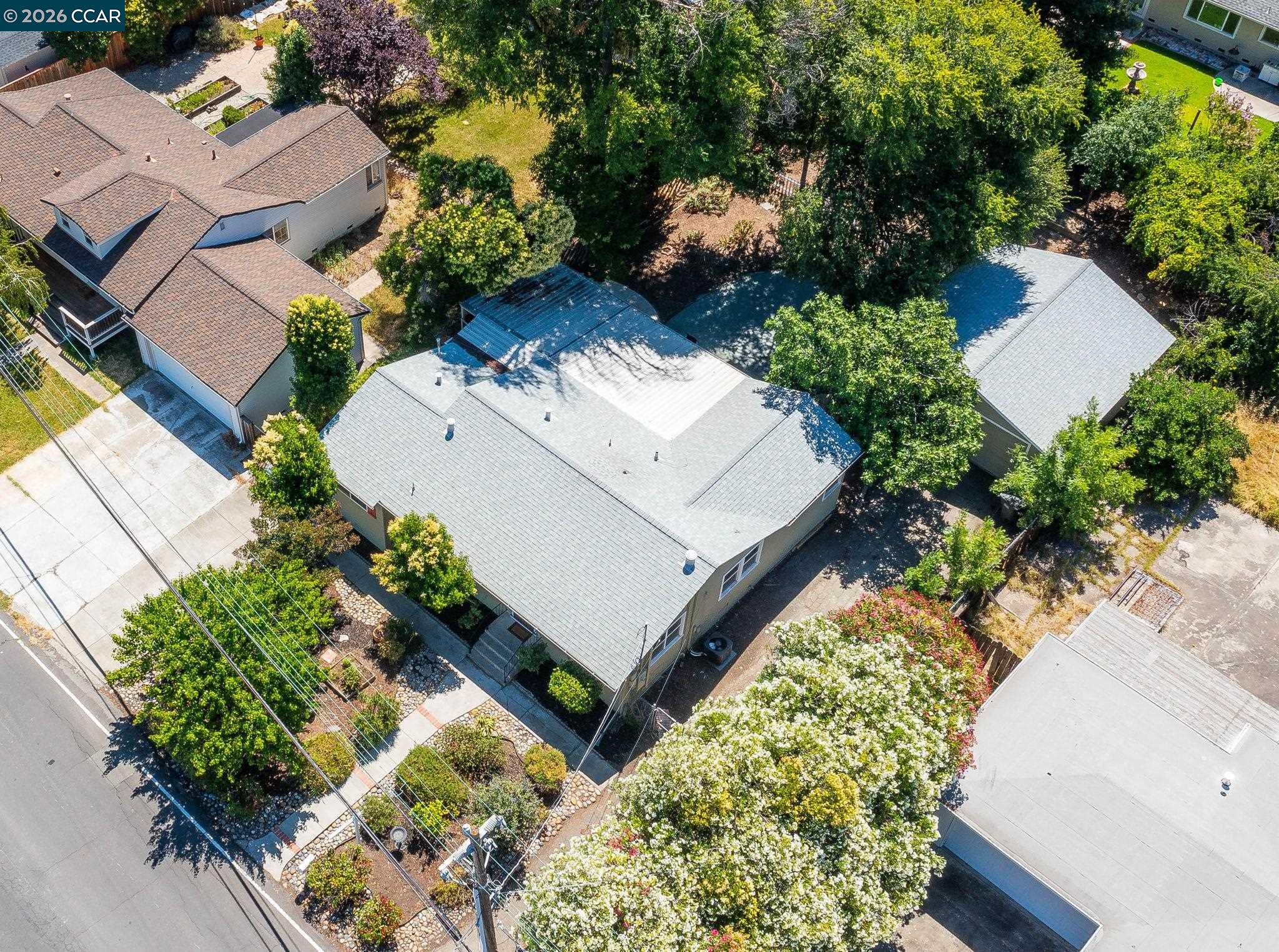2072 Chalomar Road Concord, CA 94518 - Photo 2 of 42
