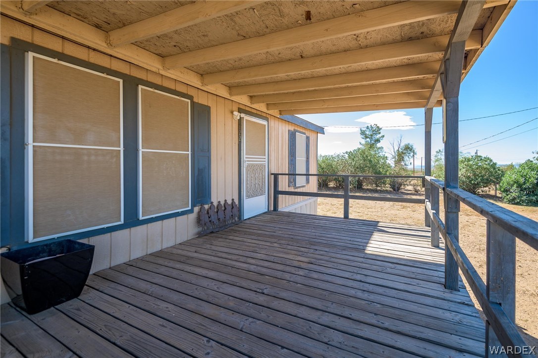 822 South Houck Road Golden Valley, AZ 86413 - Photo 30 of 47 a view of wooden floor with a window