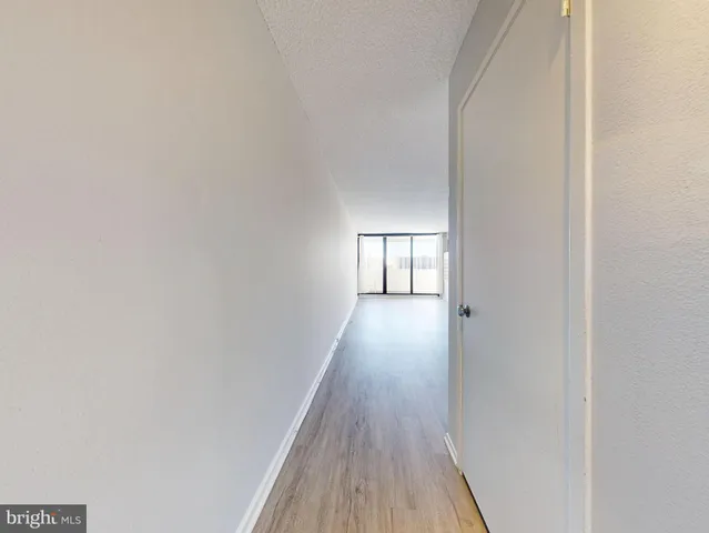 $2,000 | 5911 Edsall Road, Unit PH02, Alexandria, VA 22304