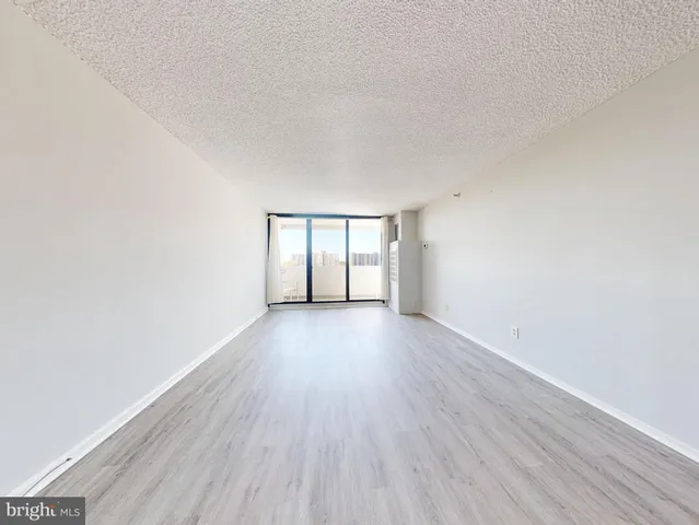 $2,000 | 5911 Edsall Road, Unit PH02, Alexandria, VA 22304