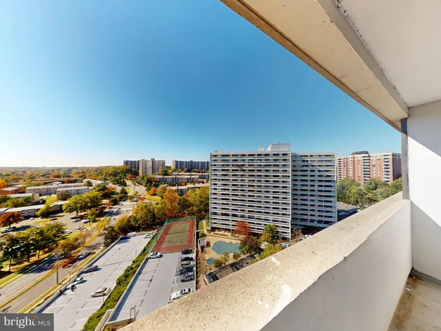 $2,000 | 5911 Edsall Road, Unit PH02, Alexandria, VA 22304