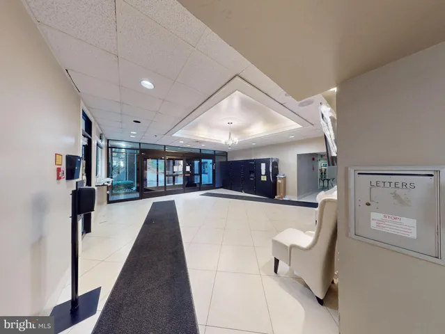 $2,000 | 5911 Edsall Road, Unit PH02, Alexandria, VA 22304