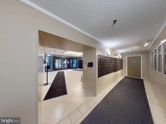 $2,000 | 5911 Edsall Road, Unit PH02, Alexandria, VA 22304