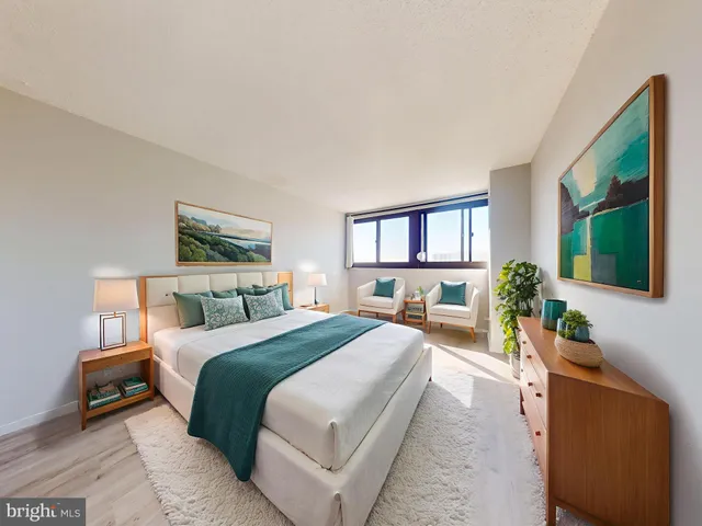 $2,000 | 5911 Edsall Road, Unit PH02, Alexandria, VA 22304