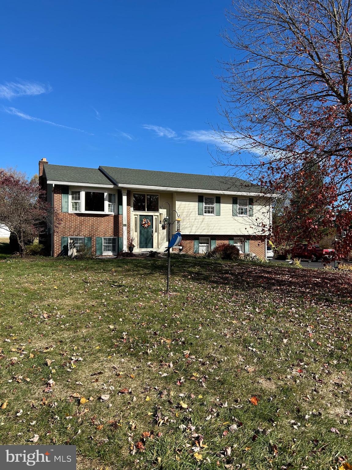 95 Table Rock Road Gettysburg, PA 17325 - Photo 4 of 31 a front view of a house with a yard